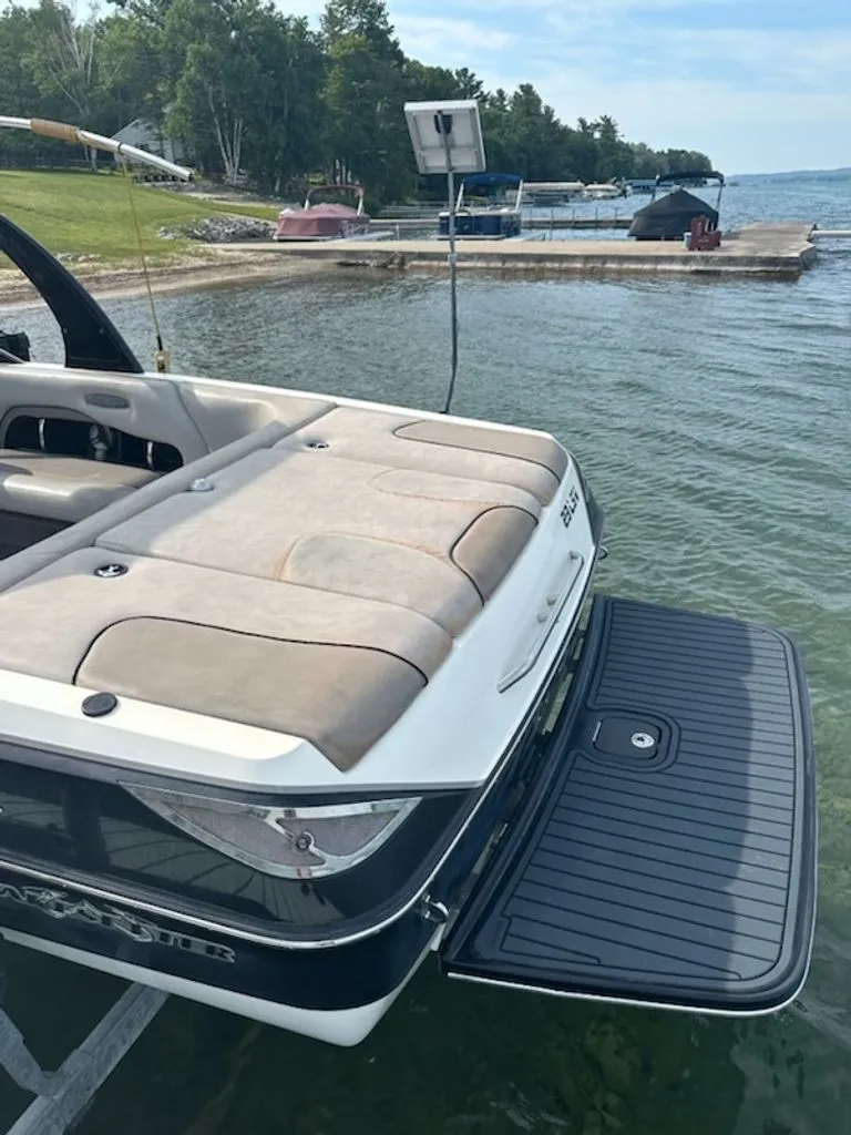 Slide: The Image of Malibu Wakesetter 23 LSV 2004 - 13