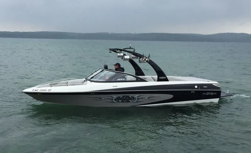 Slide: The Image of Malibu Wakesetter 23 LSV 2004 - 24