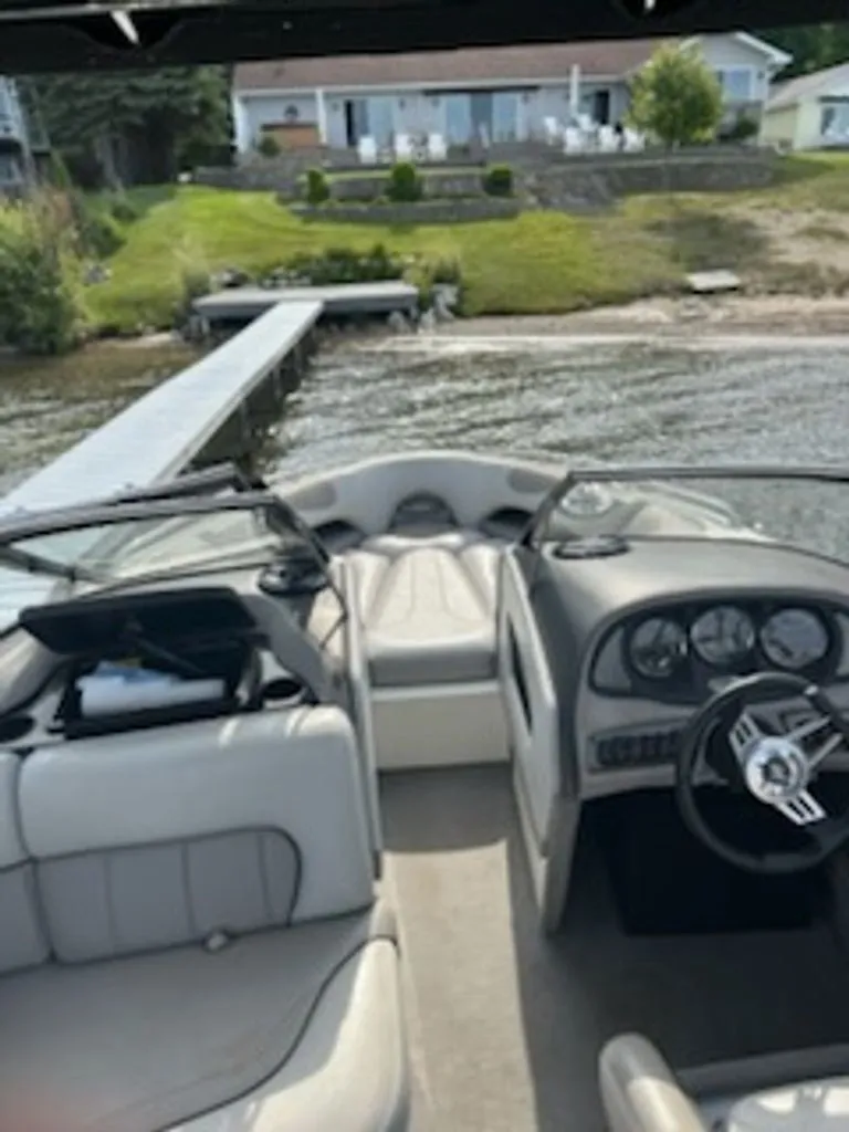 Slide: The Image of Malibu Wakesetter 23 LSV 2004 - 26
