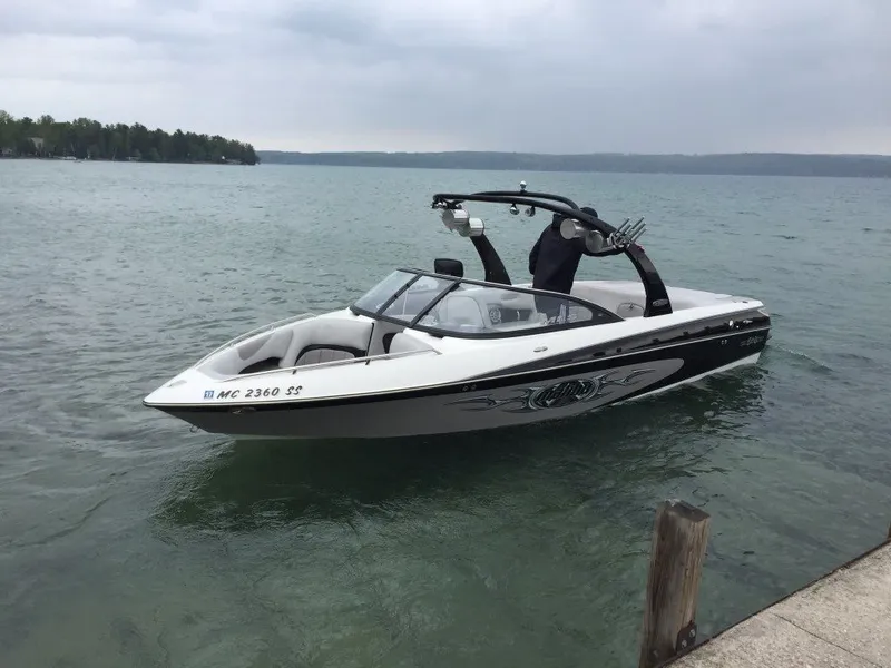 Slide: The Image of Malibu Wakesetter 23 LSV 2004 - 31