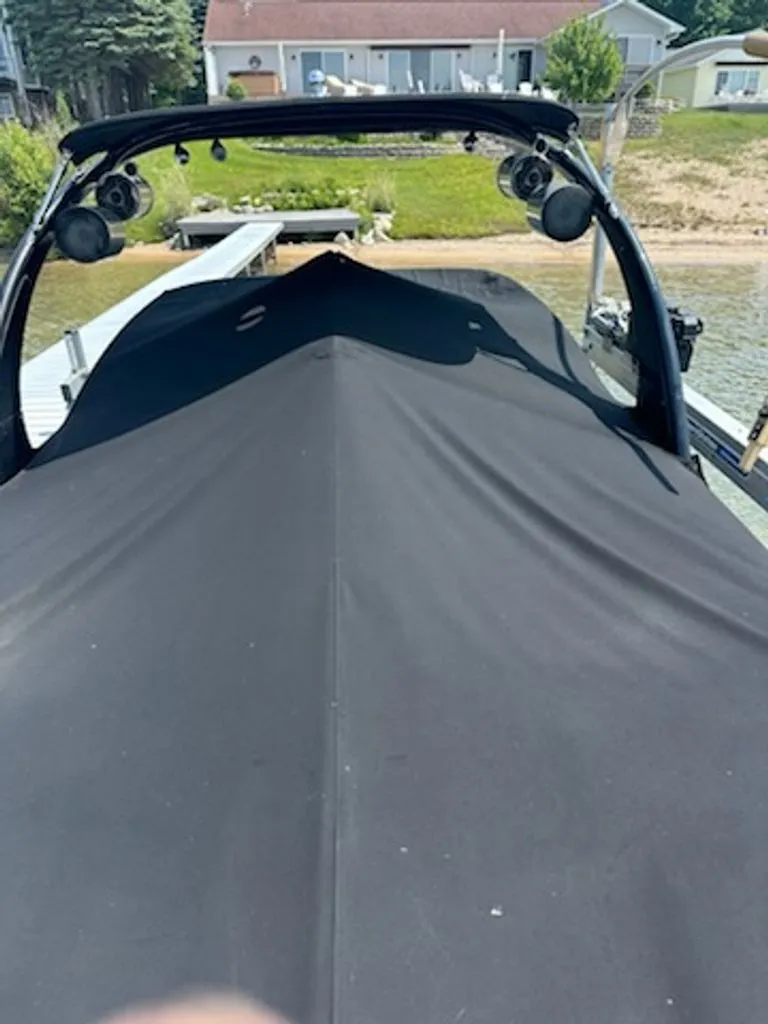 Slide: The Image of Malibu Wakesetter 23 LSV 2004 - 33