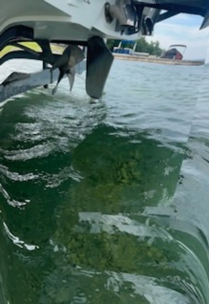 Slide: The Image of Malibu Wakesetter 23 LSV 2004 - 35