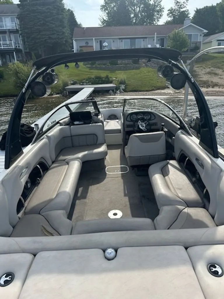 Slide: The Image of Malibu Wakesetter 23 LSV 2004 - 5