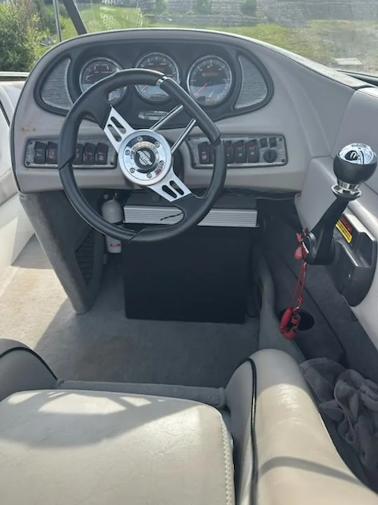 Slide: The Image of Malibu Wakesetter 23 LSV 2004 - 7