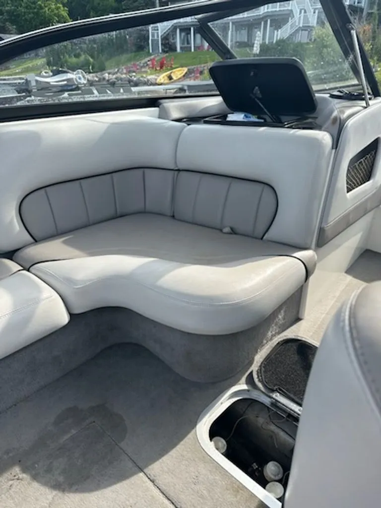 Slide: The Image of Malibu Wakesetter 23 LSV 2004 - 8