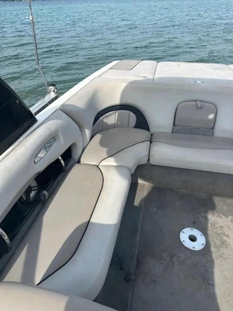 Slide: The Image of Malibu Wakesetter 23 LSV 2004 - 9