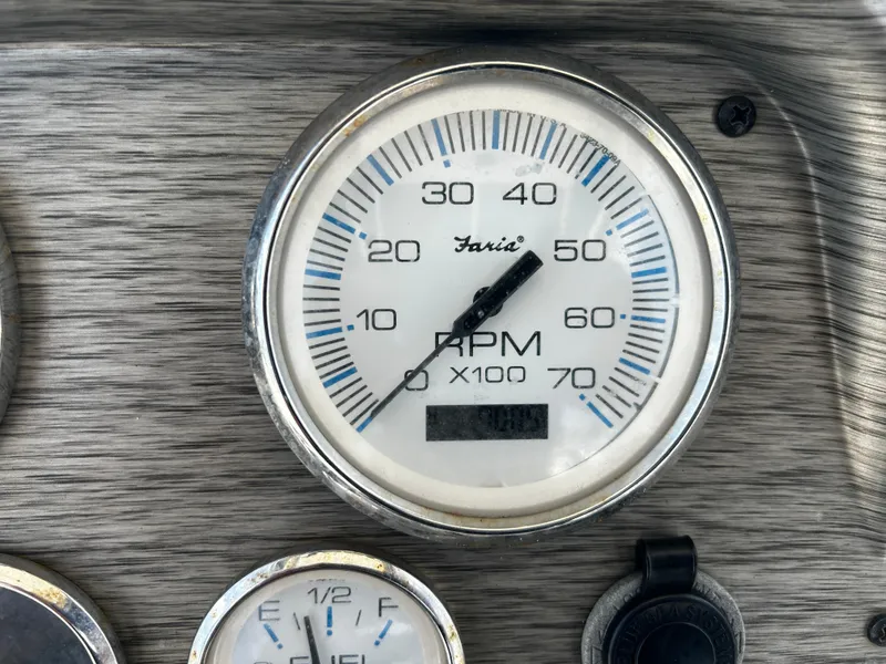 Slide: The Image of Tachometer of 2015 Carolina Skiff 21 Ultra Elite, displaying RPM readings. - 15