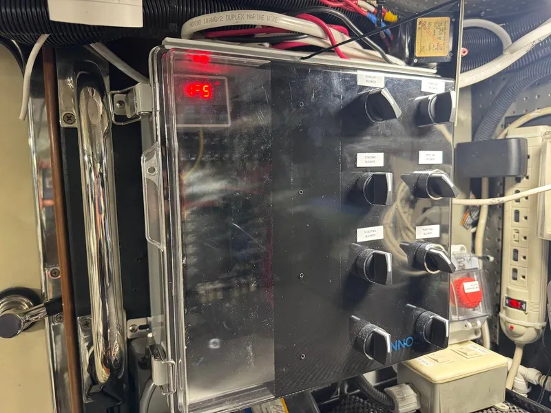 Slide: The Image of Marlow 70E 2002 - 118