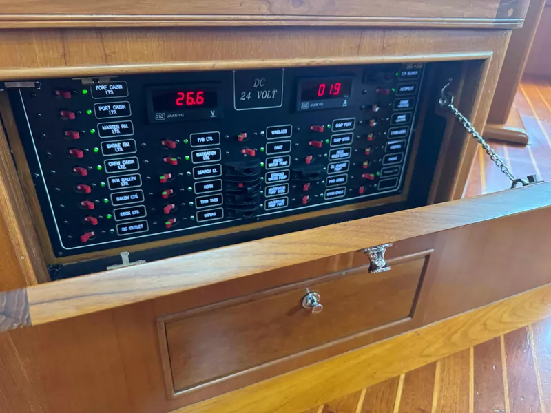 Slide: The Image of Marlow 70E 2002 - 66