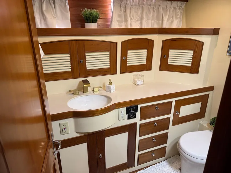 Slide: The Image of Marlow 70E 2002 - 84