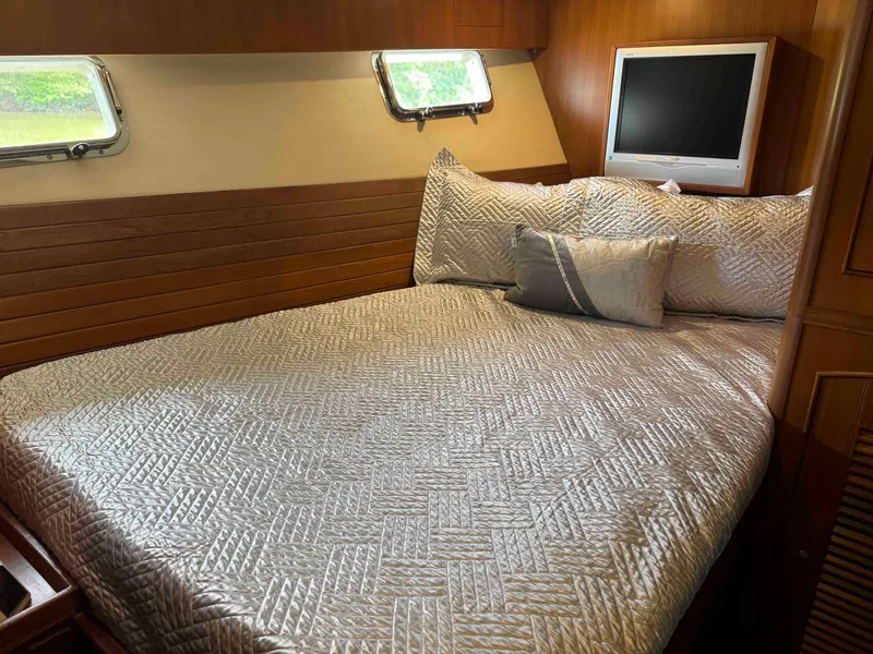 Slide: The Image of Marlow 70E 2002 - 87