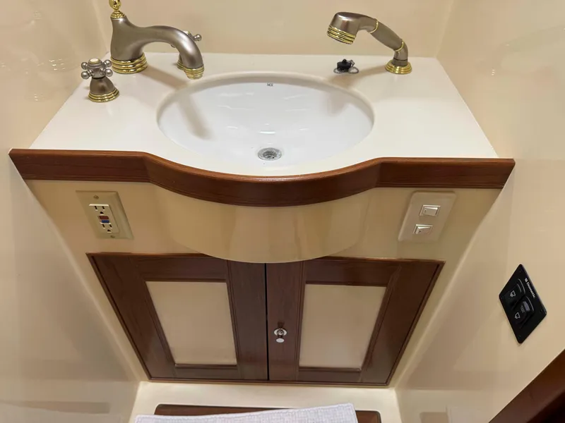 Slide: The Image of Marlow 70E 2002 - 91