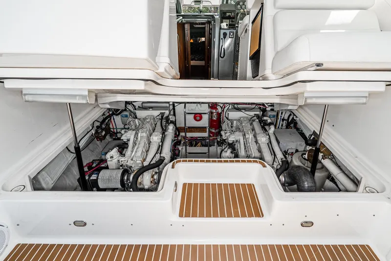 Slide: The Image of Tiara 3800 Open 2001 - 51