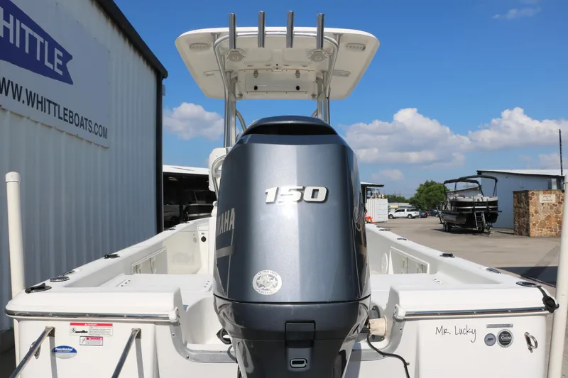 Slide: The Image of 2015 Sea Hunt BX22BR boat with Yamaha 150 engine at Whittle Boats dealership. - 11