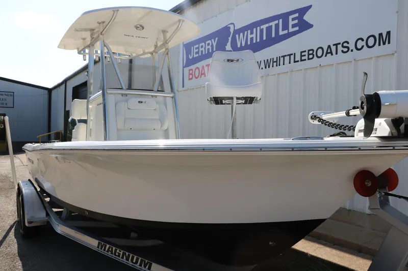 Slide: The Image of 2015 Sea Hunt BX22BR boat on trailer at dealership, Jerry Whittle Boats. - 5