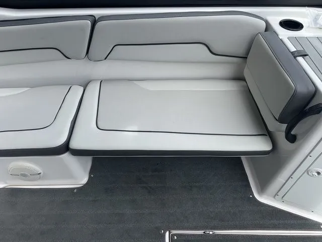 Slide: The Image of Yamaha AR190 2023 - 10