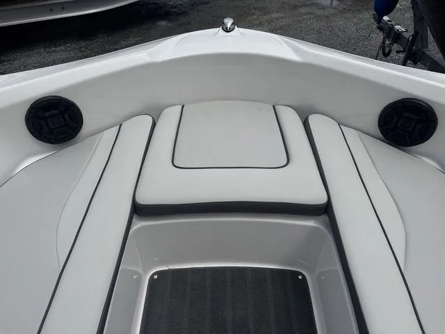 Slide: The Image of Yamaha AR190 2023 - 6