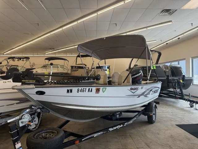 Slide: The Image of Alumacraft Navigator 165T 2006 - 1