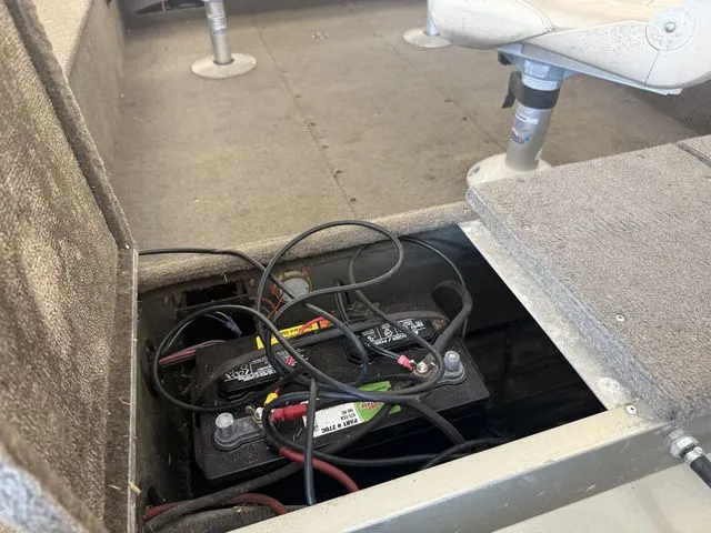 Slide: The Image of Alumacraft Navigator 165T 2006 - 7