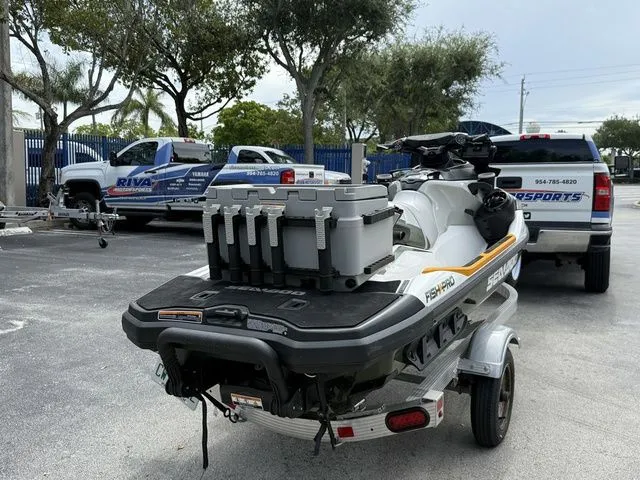 Slide: The Image of Sea-Doo Fish Pro™ iDF & Sound System 2021 - 6