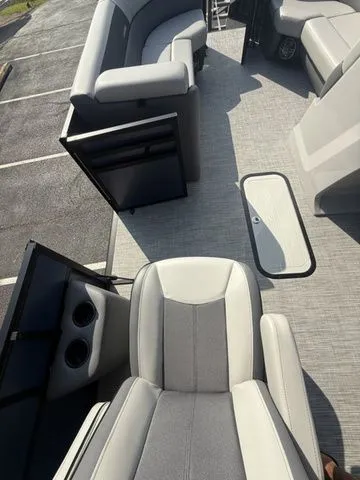 Slide: The Image of Viaggio V22U Tri-Toon 2025 - 6