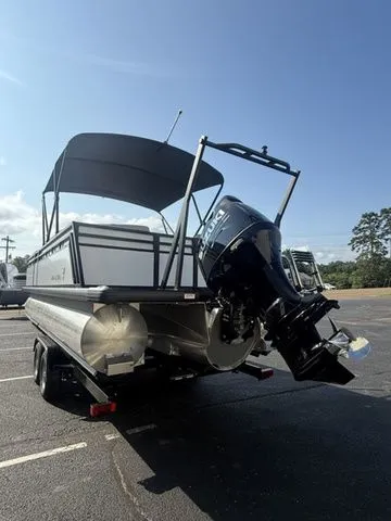 Slide: The Image of Viaggio By Misty Harbor V22U Tri-Toon 2025 - 3