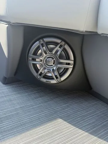 Slide: The Image of Viaggio By Misty Harbor V22U Tri-Toon 2025 - 6