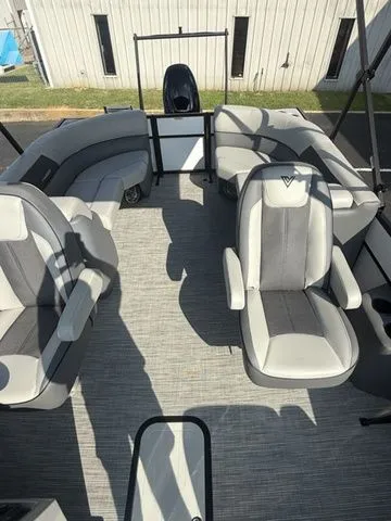 Slide: The Image of Viaggio By Misty Harbor V22U Tri-Toon 2025 - 7