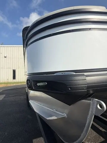 Slide: The Image of Viaggio By Misty Harbor V22U Tri-Toon 2025 - 8