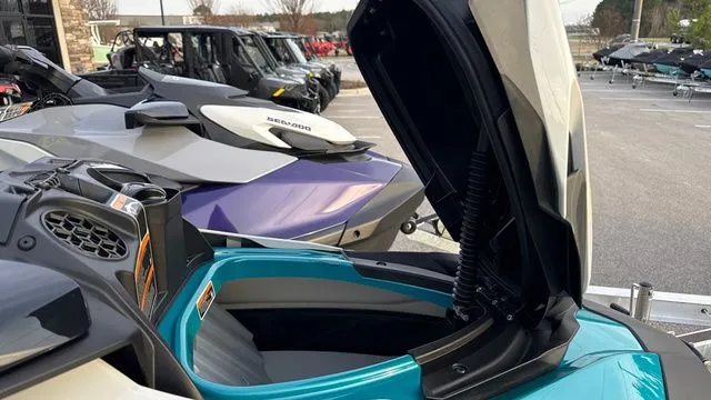 Slide: The Image of Sea-Doo GTI SE 130 2025 - 9