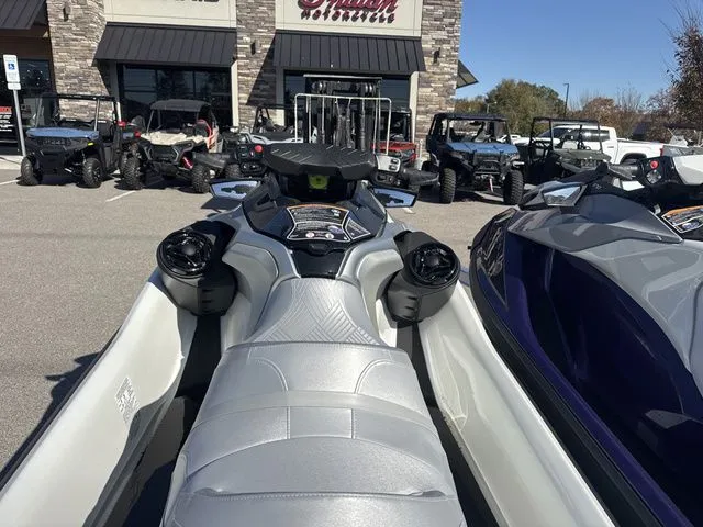 Slide: The Image of Sea-Doo GTX LIMITED 325 WITH SOUND SYSTEM 2025 - 6