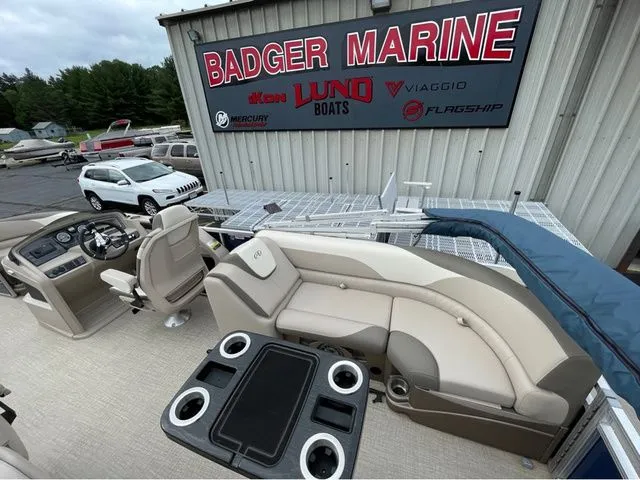 Slide: The Image of Avalon LSZ Quad Lounger 23 2023 - 11