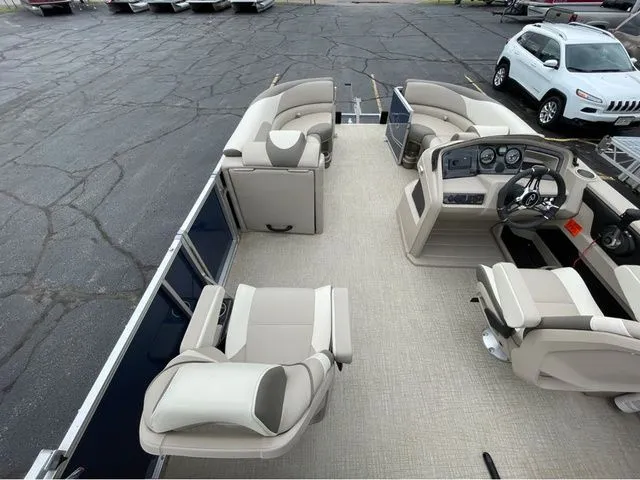 Slide: The Image of Avalon LSZ Quad Lounger 23 2023 - 17