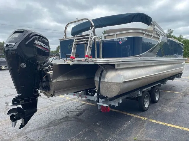 Slide: The Image of Avalon LSZ Quad Lounger 23 2023 - 5