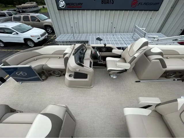 Slide: The Image of Avalon LSZ Quad Lounger 23 2023 - 9