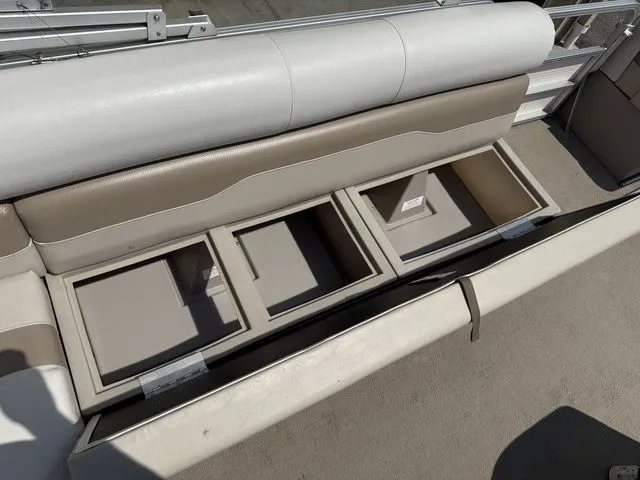 Slide: The Image of Sylvan 8524 2005 - 14