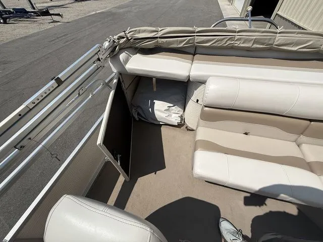 Slide: The Image of Sylvan 8524 2005 - 15