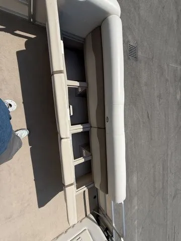 Slide: The Image of Sylvan 8524 2005 - 16