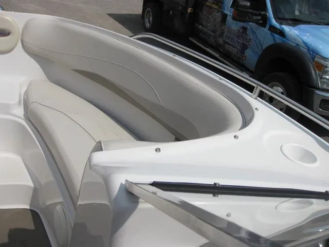 Slide: The Image of Four Winns 220 HORIZON I/O 5.0 Gi 250PSHP W/TRAILER 1999 - 17