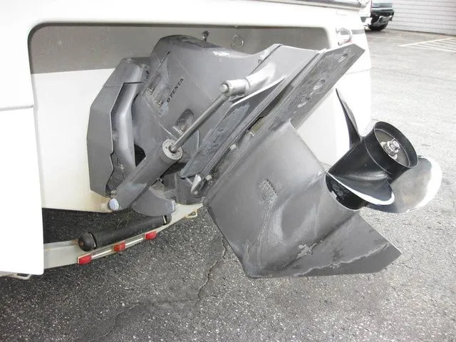 Slide: The Image of Four Winns 220 HORIZON I/O 5.0 Gi 250PSHP W/TRAILER 1999 - 6