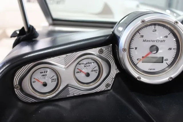 Slide: The Image of MasterCraft X-2 2007 - 23