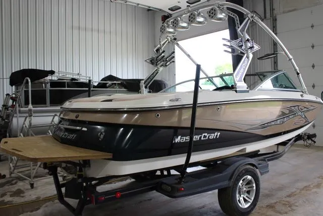 Slide: The Image of MasterCraft X-2 2007 - 4