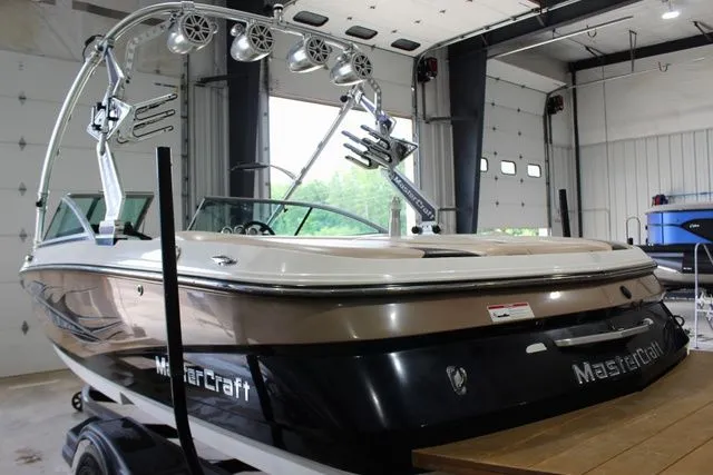 Slide: The Image of MasterCraft X-2 2007 - 7