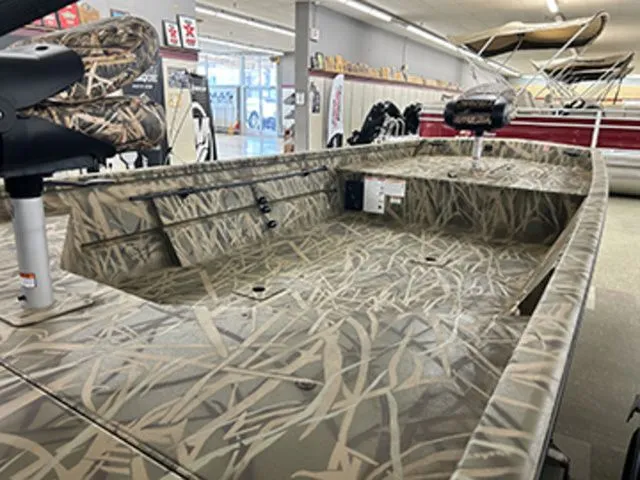 Slide: The Image of Lowe RX1860 Deluxe Tiller 2026 - 6