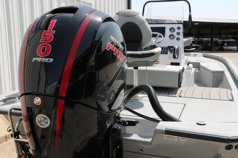 Slide: The Image of 2025 Vexus ACX 2000 boat with powerful 150 Pro outboard motor. - 10