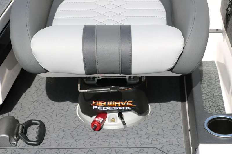 Slide: The Image of Vexus VXS 21 boat seat with AirWave pedestal, 2025 model, featuring gray upholstery. - 21