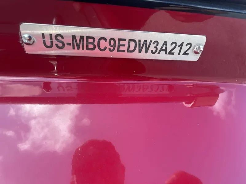 Slide: The Image of MasterCraft X25 2012 - 26