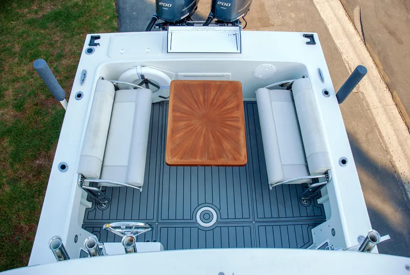 Slide: The Image of Parker 2530 Extended Sport Cabin 2014 - 36