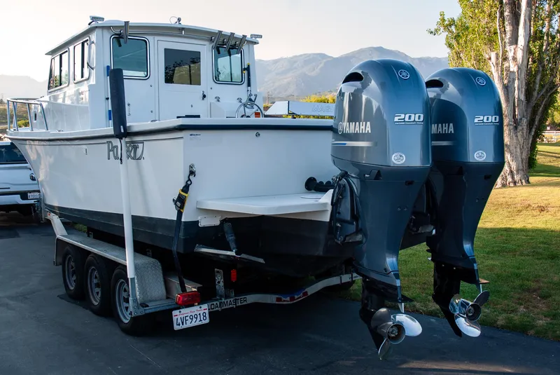 Slide: The Image of Parker 2530 Extended Sport Cabin 2014 - 4