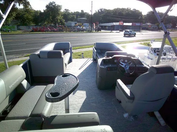 Slide: The Image of Bennington 20SVS Tri-toon 2024 - 4